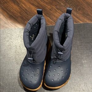 Unisex CROCS Navy Blue and Tan Winter Ankle Boots